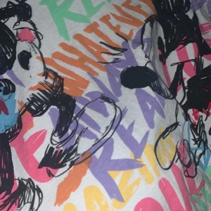 Pull & bear Musse pigg - Musse pigg motiv. Crop top fast lite bredare. 