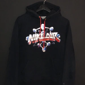 Oldschool Nike hoodie - Oldschool Nike hoodie i storlek M