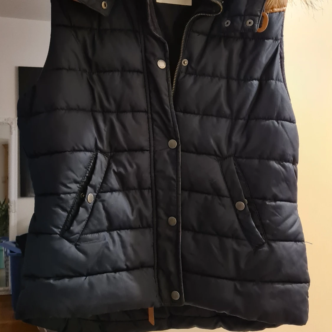 H&M väst med fusk päls