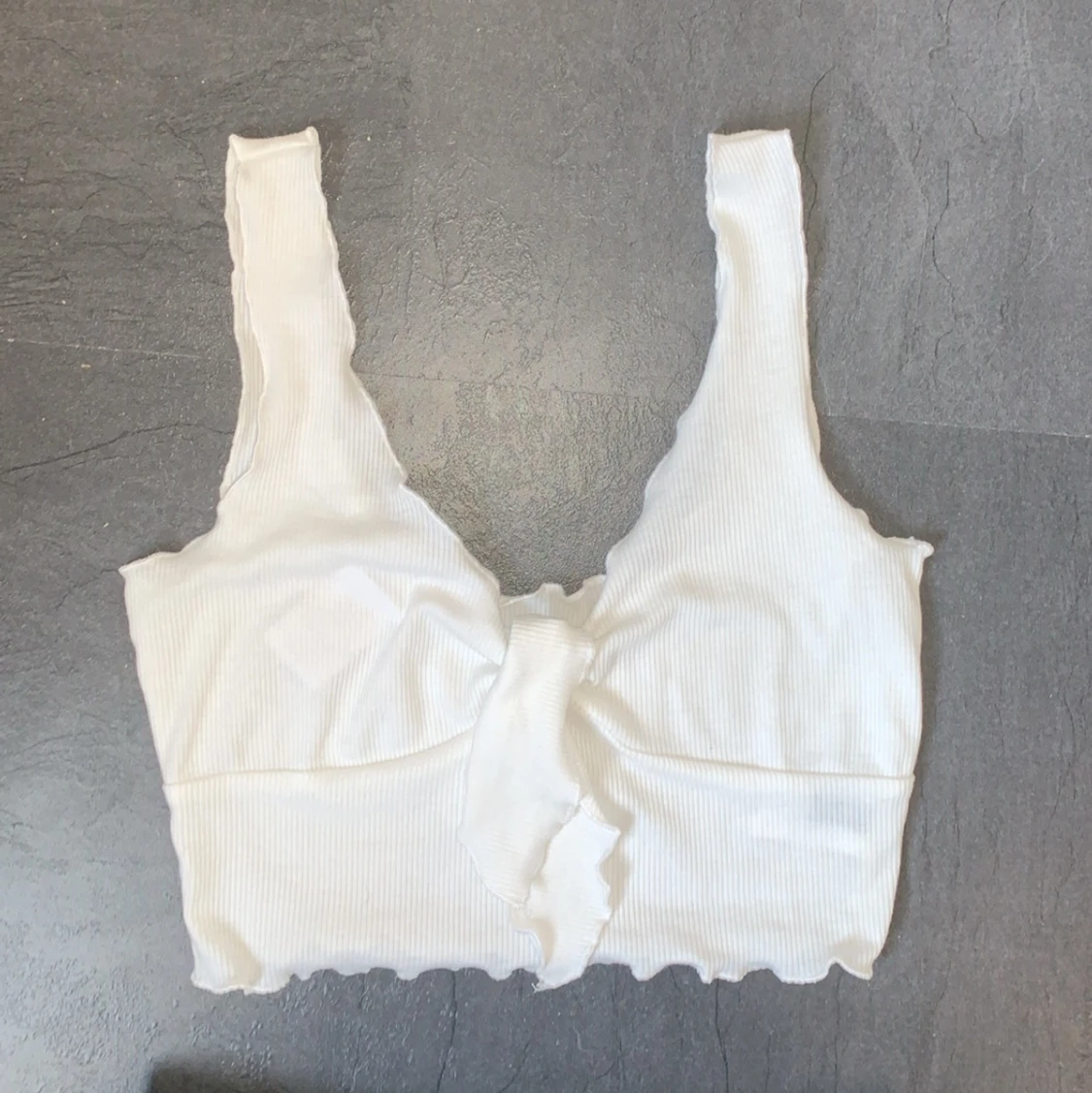 Topp shein men knytdetalj