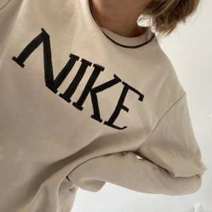 Niketröja - Beige