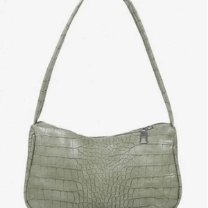 En liten väska från Zaful  - En grön liten väska från Zaful och oanvänd.