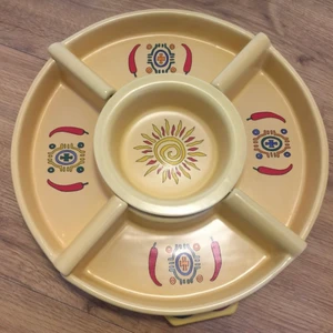 Taco/servering set  - Begagnad taco/servering set i fint skick .frakt tillkommer 