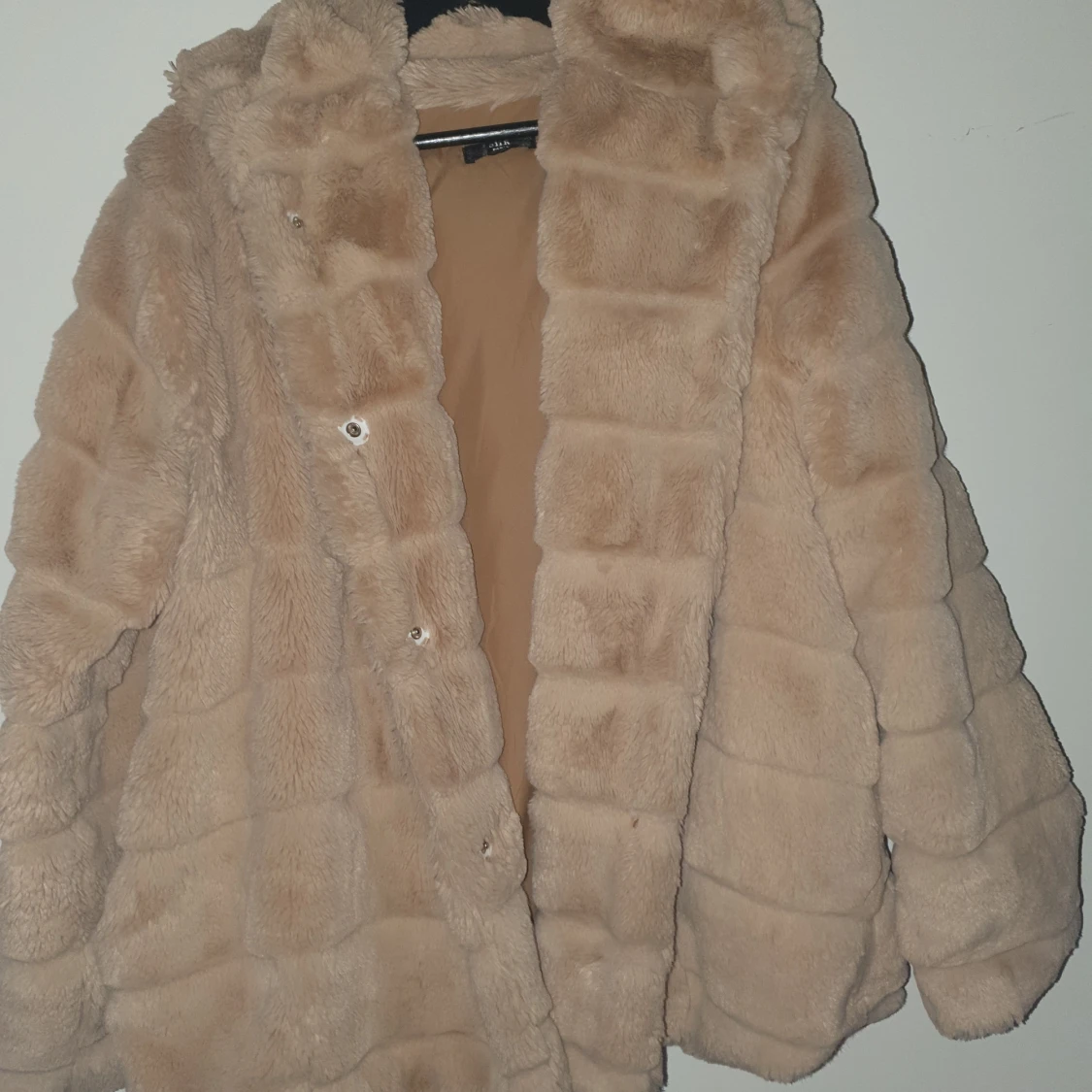 Jacka i supermjuk fake päls - 91