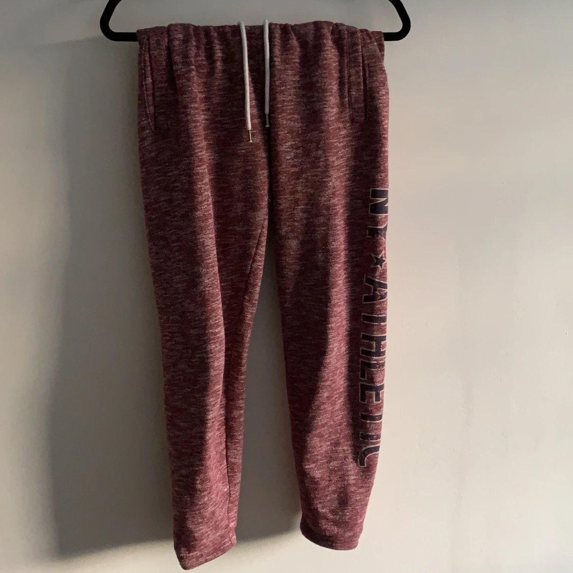 Vinröda mjukisbyxor - 90