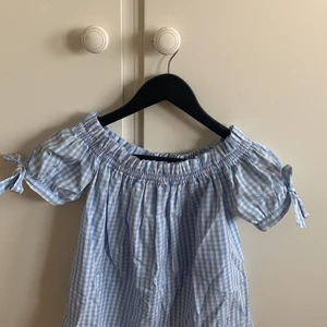 Off shoulder topp - Fina somrig topp, bra skick!