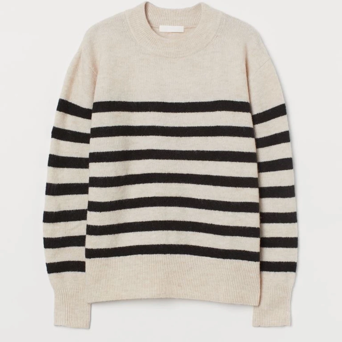 Stickad randig tröja