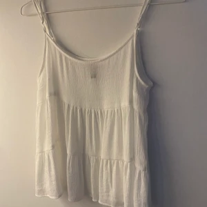 Linne  - Söt vit topp från h&m💖