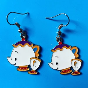 Handgjorda disney örhängen ❤️ - 75kr + fri frakt 🇸🇪! 