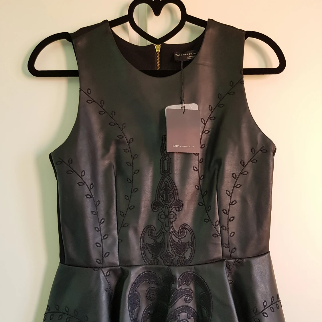 Zara topp i läder imitation.