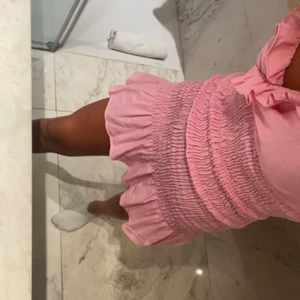 Zara klänning - Söt klänning från Zara💖 använd en gång