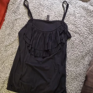 Volang linne - Linne storlek s. 15 kr. Samfraktar vid köp av flera varor för 66 kr 📦❣