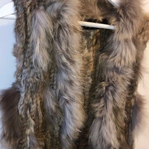 MacLauren väst - Super fin över en hoodie eller liknande,använd fåtal gånger. Super mjuk