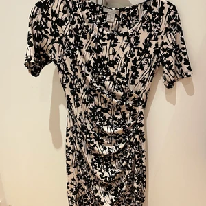 H&M - Använt ett fåtal gånger. Som ny! 