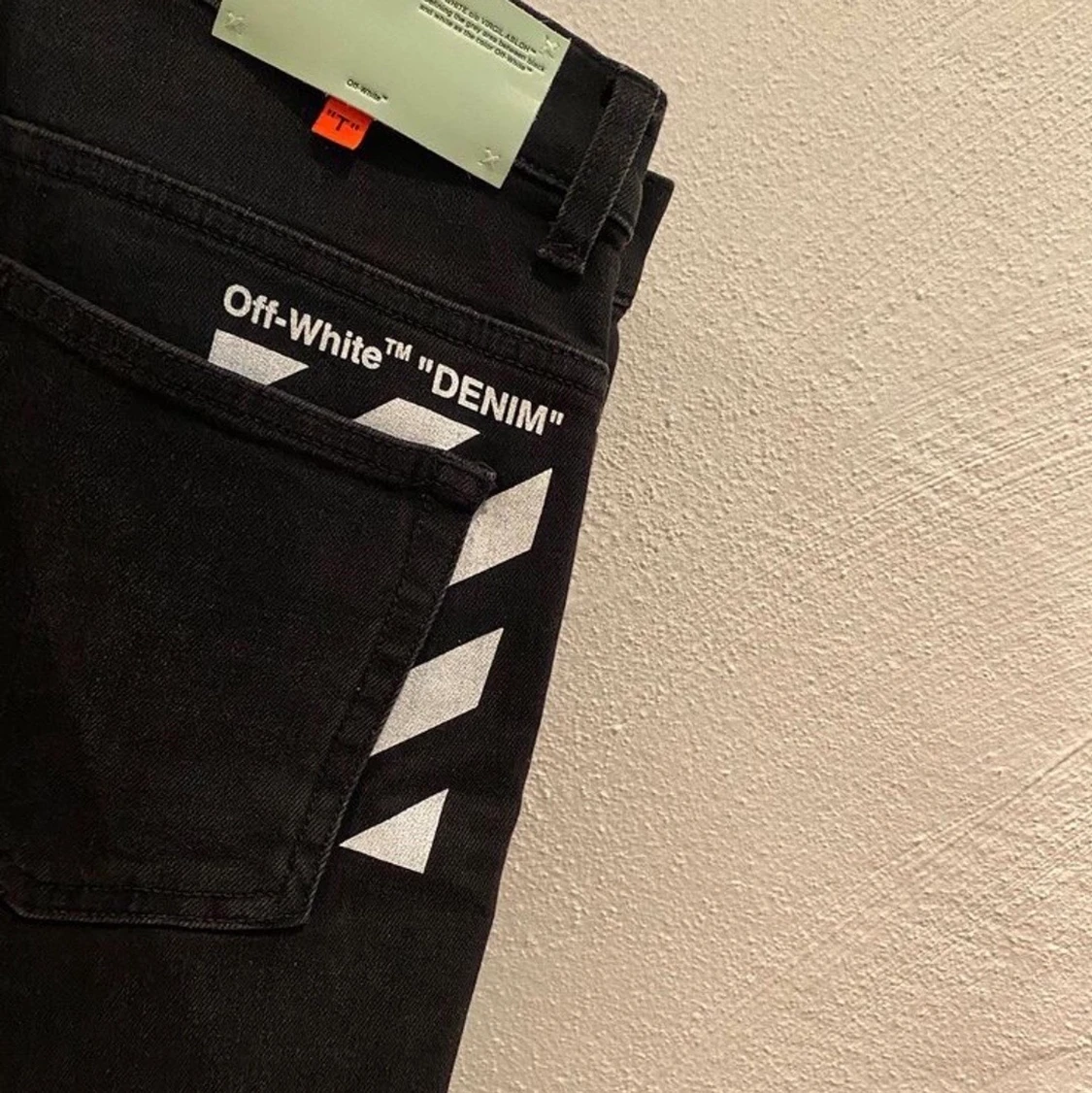Off-white jeans