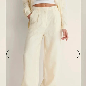 Linnebyxor  - Säljer dessa superfina linnebyxor ifrån nakd då dem inte kommit till användning💓 skriv så skickar jag fler bilder! 