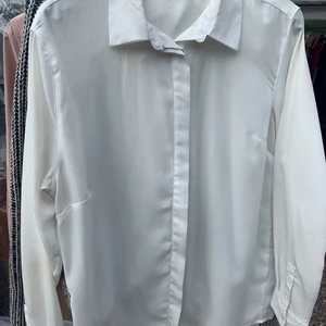 Blus i storlek M - Blus i bra skick