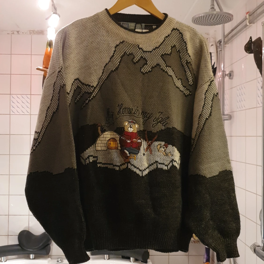 Mjukt stickad tröja med ord home is my  - 90