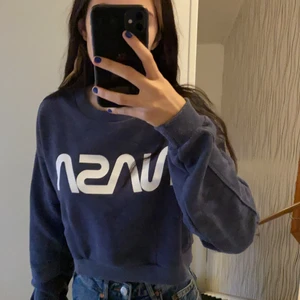  sweatshirt  - Oanvänd,storlek xs