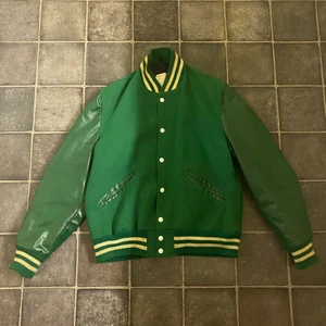 Vintage Varsity Jacka - Snygg, passar till allting.
