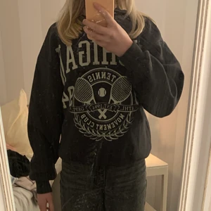 Swether Ginatricot  - En sweatshirs från Gina i storlek xxs nästa aldrig använd 