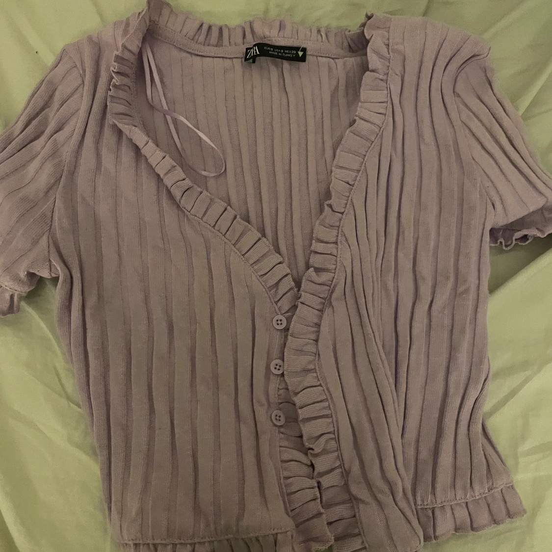 En lila tröja från zara 