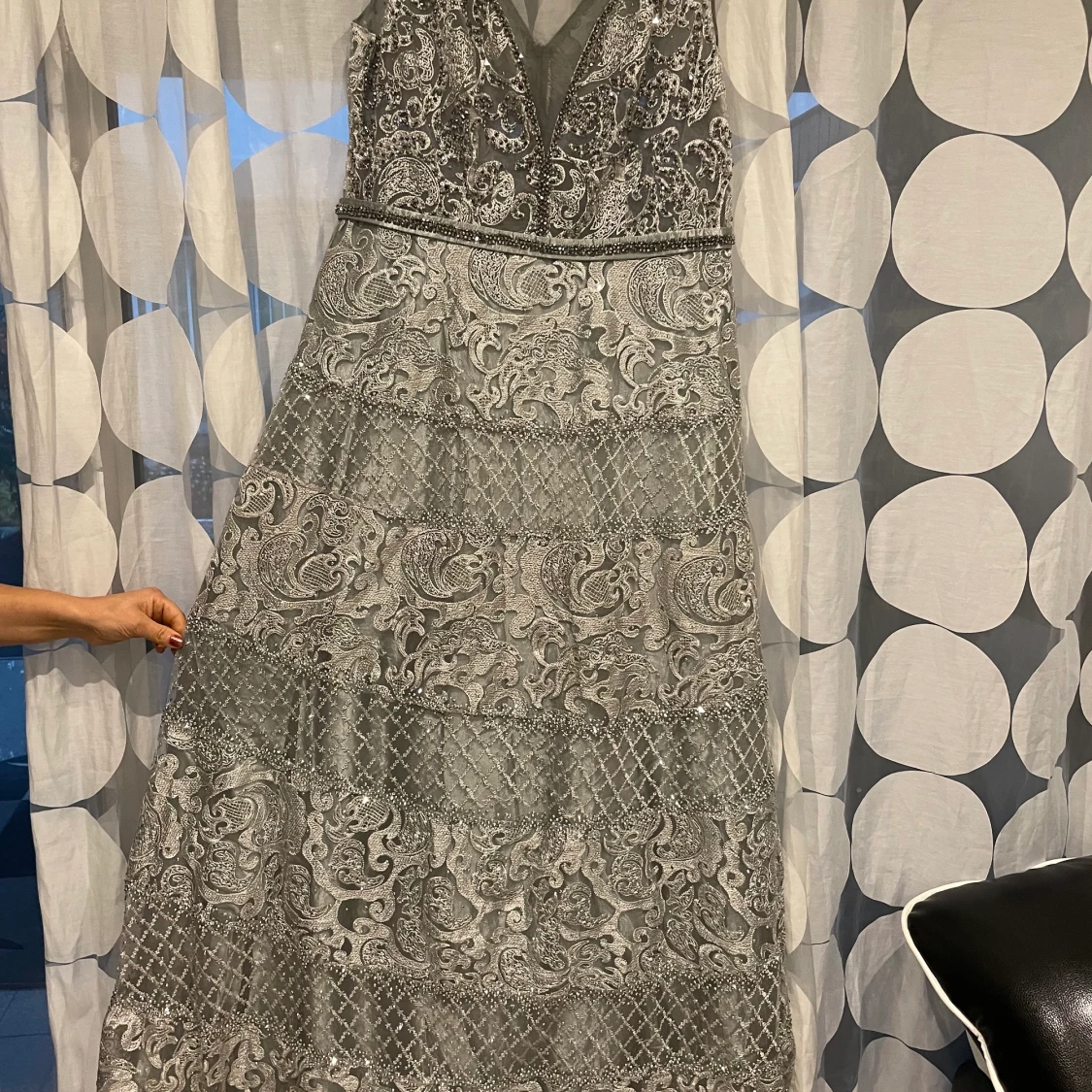 Fest klänning stl 46-48 (L-XL) 