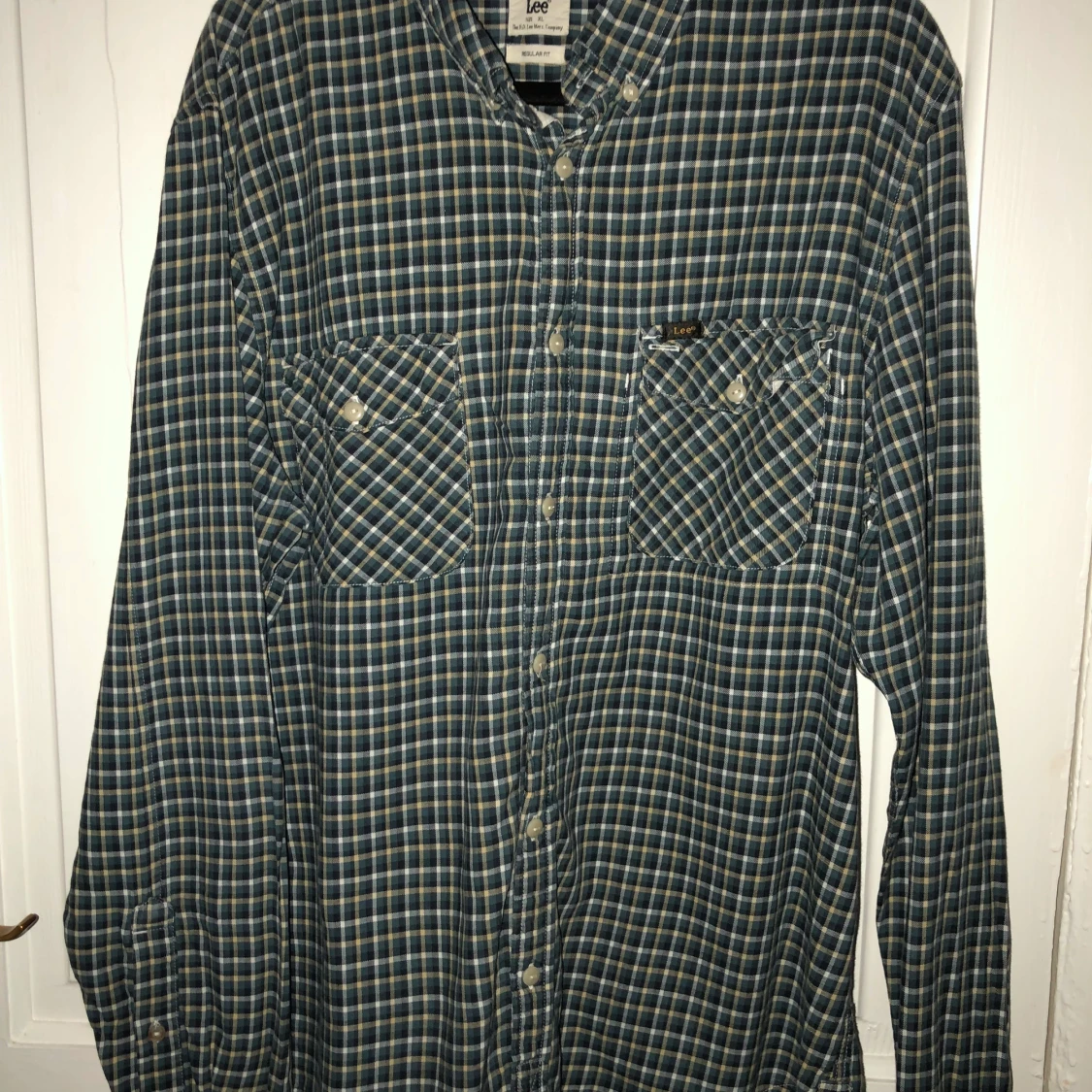 Women’s lee shirt 