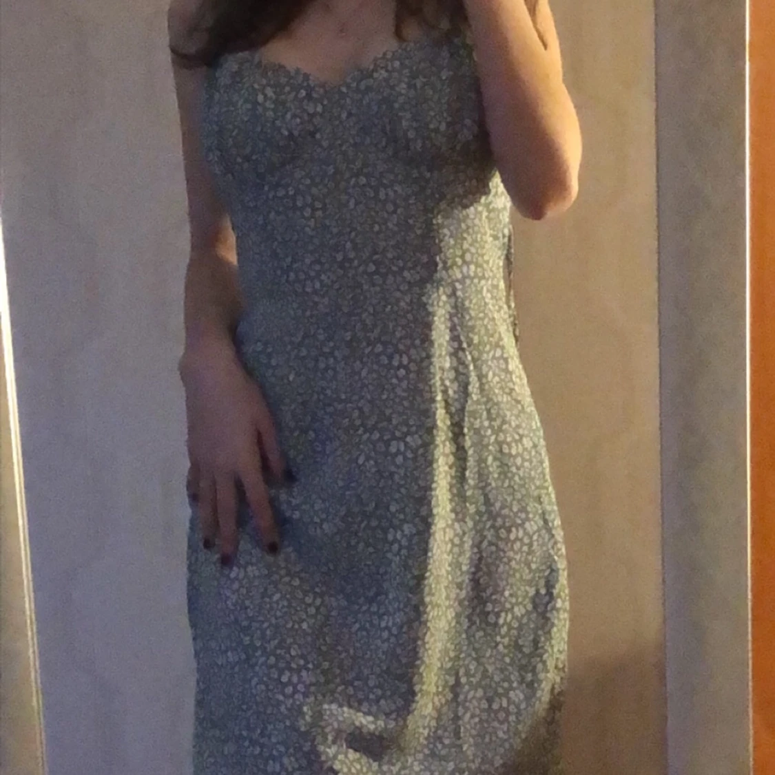 Blommig klänning - 90