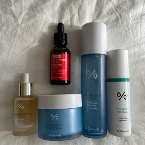 Säljer väldigt billigt Dr. Ceuracle produkter + vitamin C - Produkterna fungerade tyvärr inte på mig så därför säljer jag dom, nattkrämen är som ny, tonern och dagkrämen och vitamin C har jag använt ca 20% av och serumet är som ny. Totalpris på alla tillsammans är 2075kr men jag säljer paketpris alla för 600kr eller om du vill ha någon av de så är de bara att skriva. 