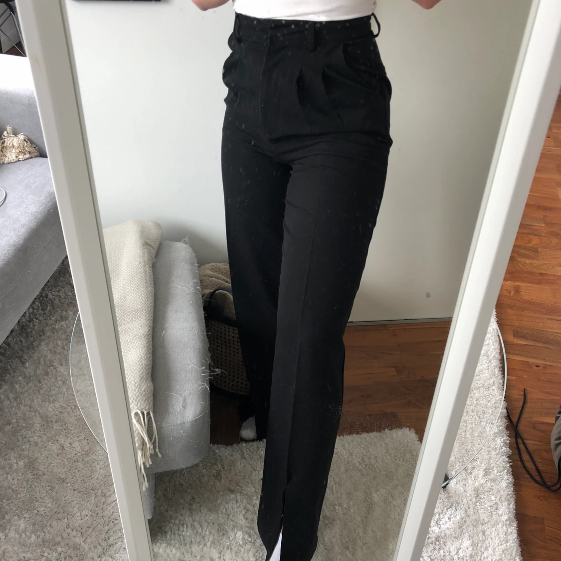 Svarta raka kostymbyxor med slits - 90