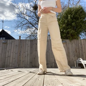 Linnebyxor - Får publicera på nytt pga oseriös köpare! Säljer iaf Dessa nice linnebyxor 💘💘 långa !!!! buda ej om du ej kan köpa ⚡️⚡️