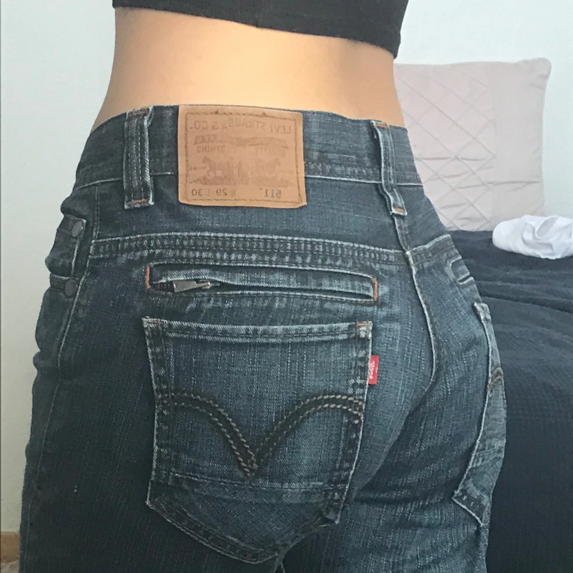 VINTAGE LEVIS JEANS 