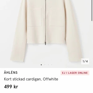 jacka! - intressekoll på denna såå fina jacka från Åhléns! i storlek m men passar mig perfekt som har storlek xs/s. den är använd 1 gång, nytt skick! den är helt slutsåld överallt. kan ta egna bilder om de önskas! hör jätte gärna av er vid frågor eller annat! 💓