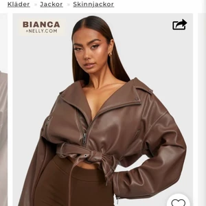 Nelly x Bianca  - Använd två gånger storlek 36. Finns i boden 