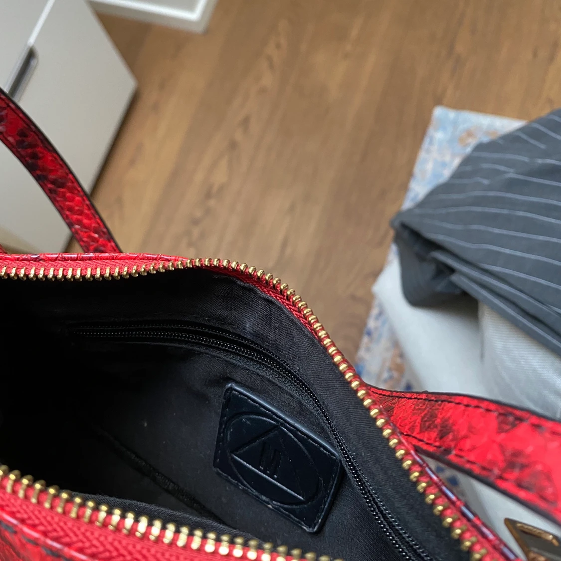 Axelväska ormskinn!  - 91