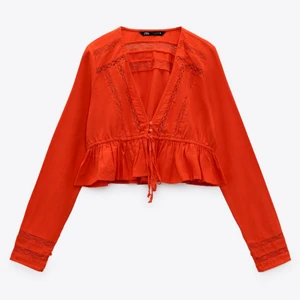 Zara blus - Topp från zara! Super fin men kommer tyvärr inte till användning. Storlek xs men passar en S