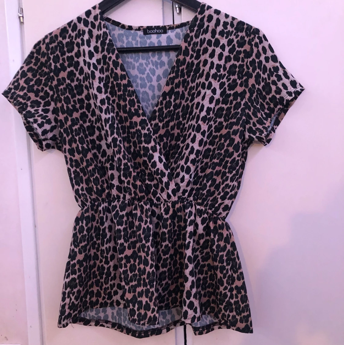 Leopard blus 
