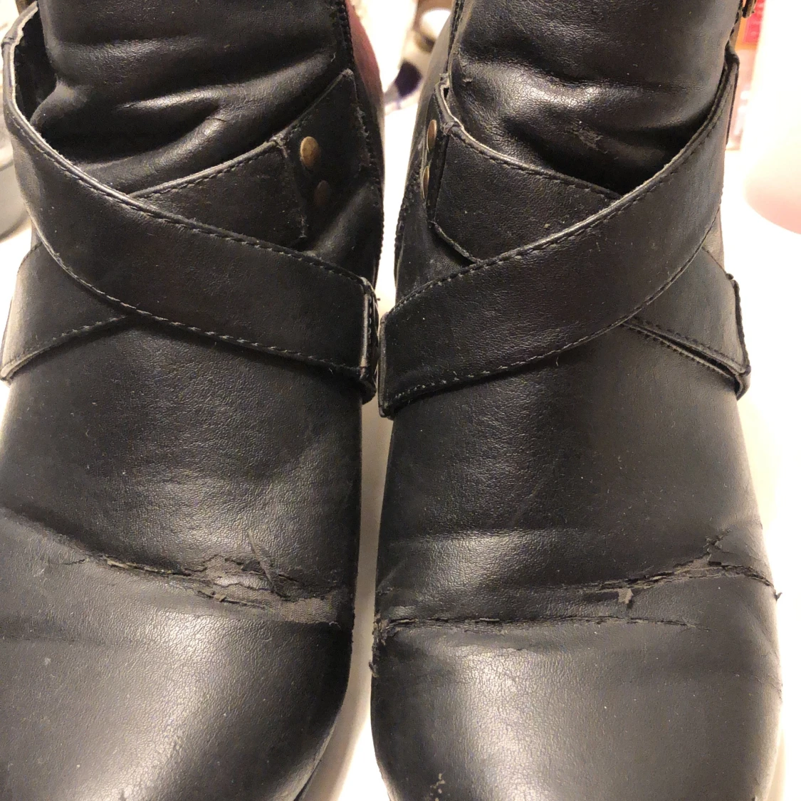 Svart skor med klack. - 90