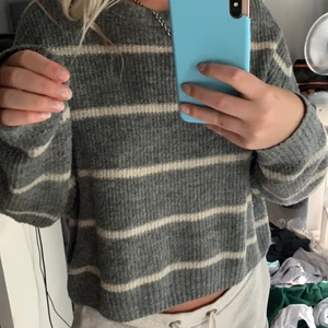 Stickad randig tröja - Super fin men kommer inte till användning 