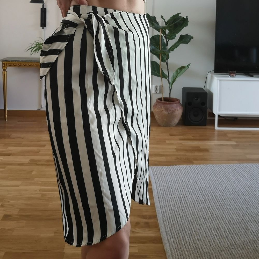 Randig kjol från Lindex | Plick Second Hand