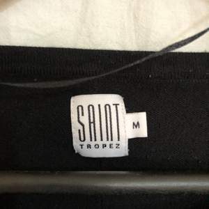 Svart finstickad tröja från Saint Tropez använd endast 1 gång. 