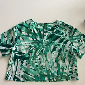 Topp - Säljer fin topp från ivyrevel använd 1 gång. Storlek S 