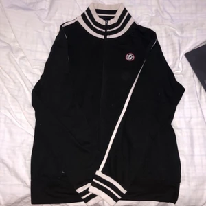 Vintage sweatshirt  - Vintage sweatshirt i storlek XL, frakt tillkommer 