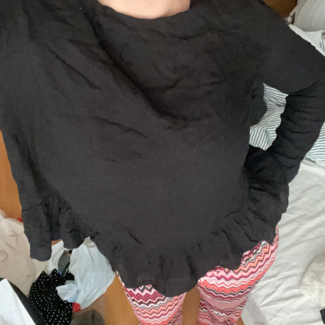 svart volang tröja - 91