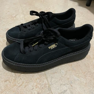 Puma skor strl 40,5 - I ganska bra skick då jag har använt den några gånger! Priset kan diskuteras och köparen står för frakten 🌺