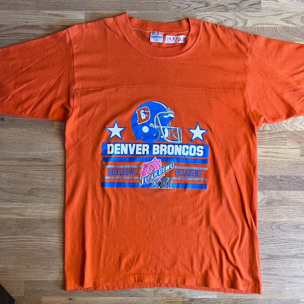 Vintage Denver Broncos 1987 Size:L Mått i inch: 19,5/26,5 Tag/märke: Spring Ford Fits small  #vintage, #beyondretro, #hype, #nike, #tshirt, #topp, #singlestitch, #HD . T-shirts.