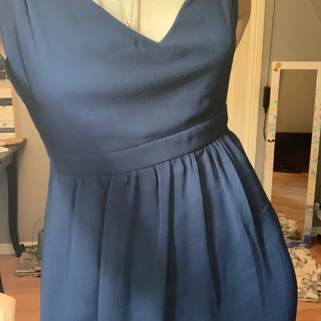 Lång marinblå klänning