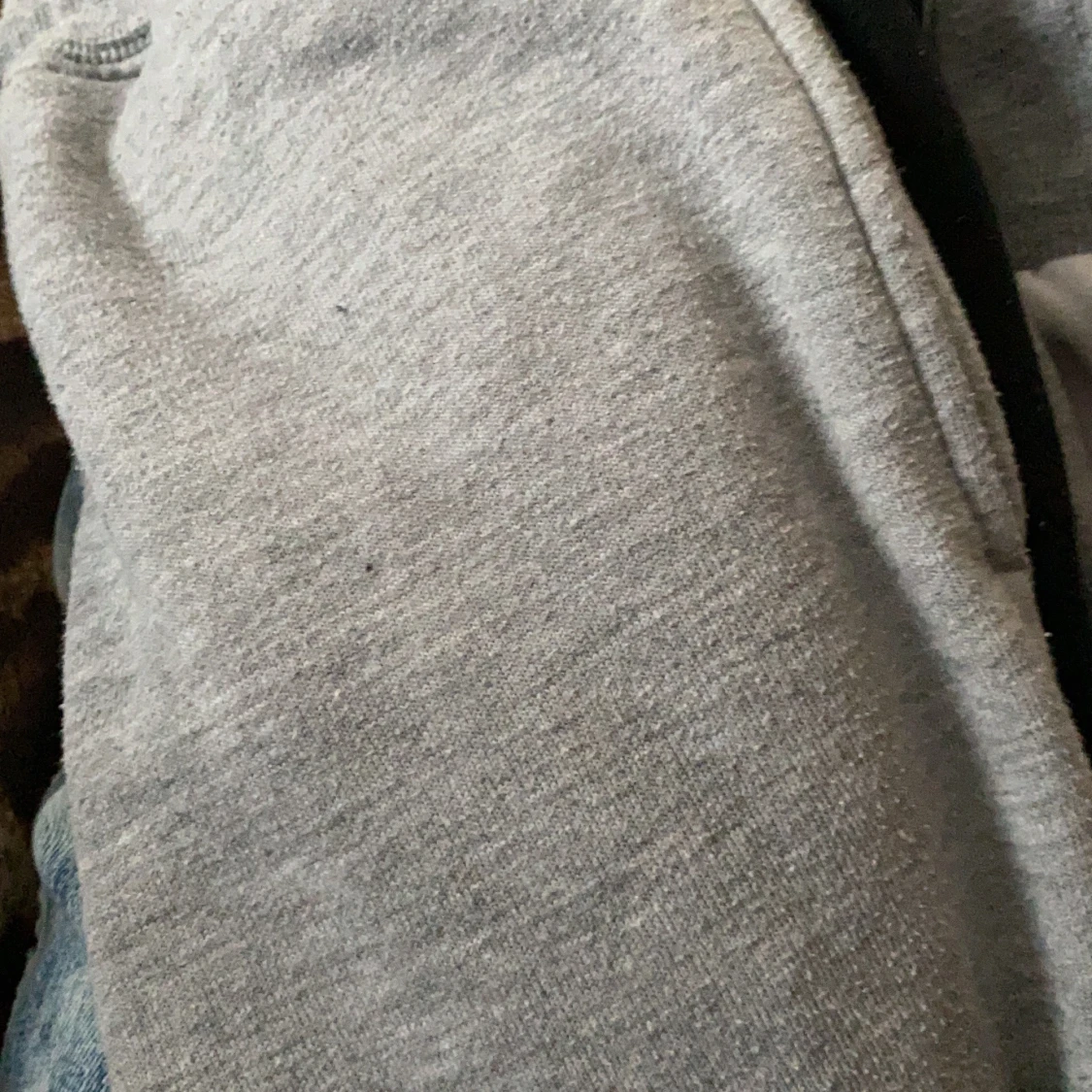 Grå mjukisbyxor  - 91