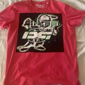 Drain gang T-shirt  - Rare drain gang T-shirt, sitter lite oversize, limited edition som inte säljs längre. Buda i kommentarerna 